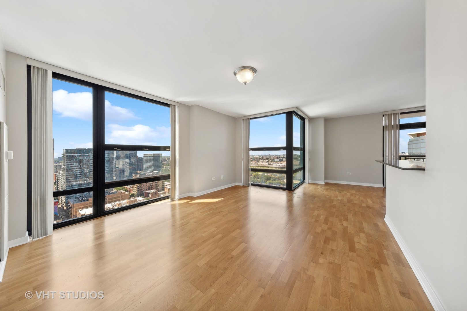 1160 S MICHIGAN Avenue Unit: 2603