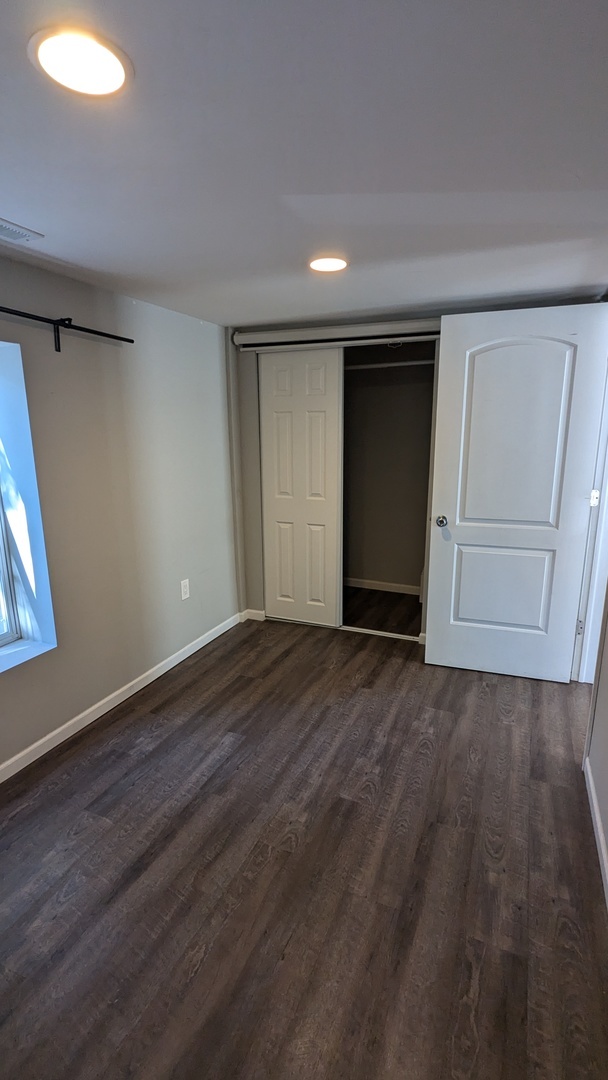 1629 W Beach Avenue Unit: 1R
