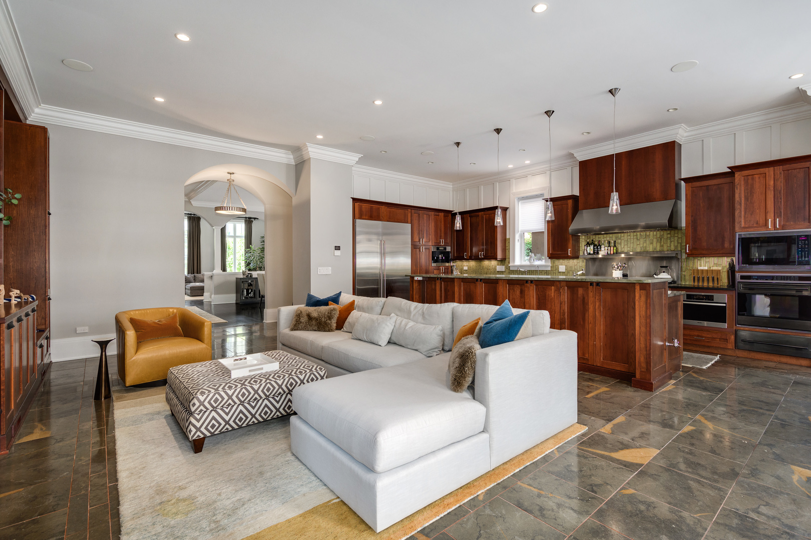 460 W Huron Street