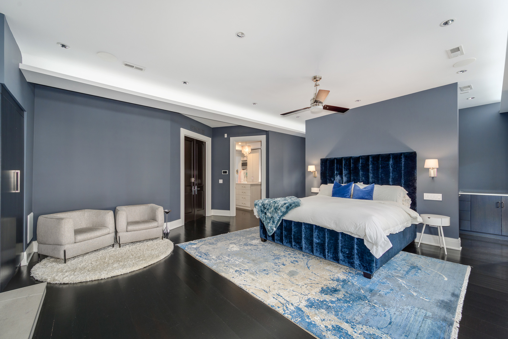 460 W Huron Street