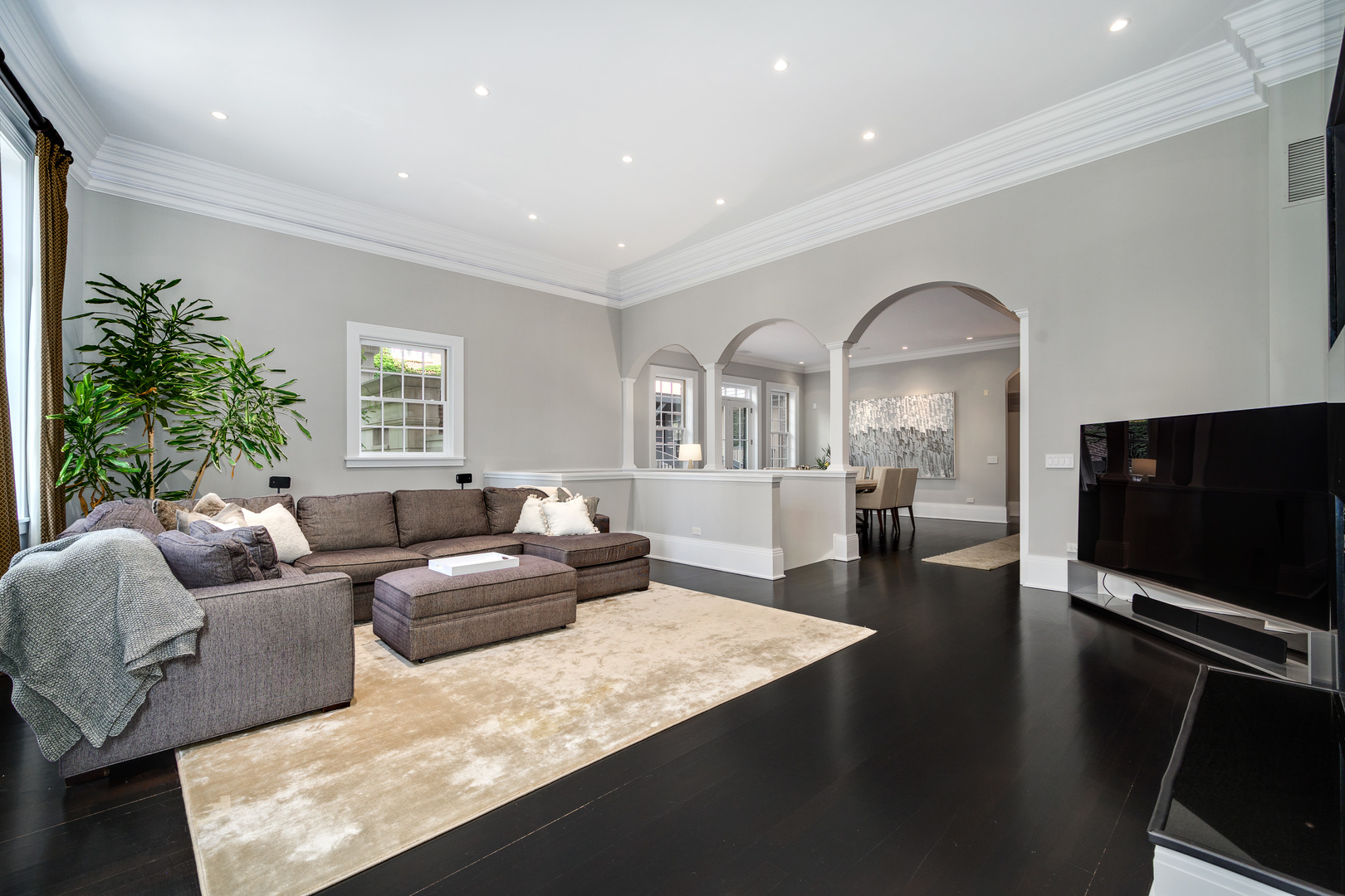 460 W Huron Street
