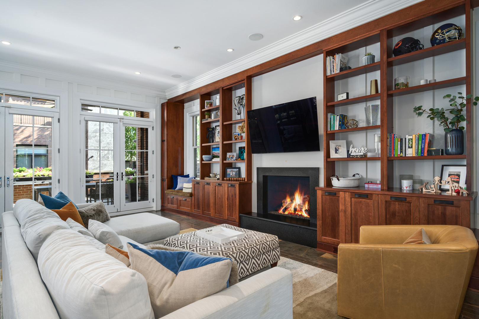 460 W Huron Street