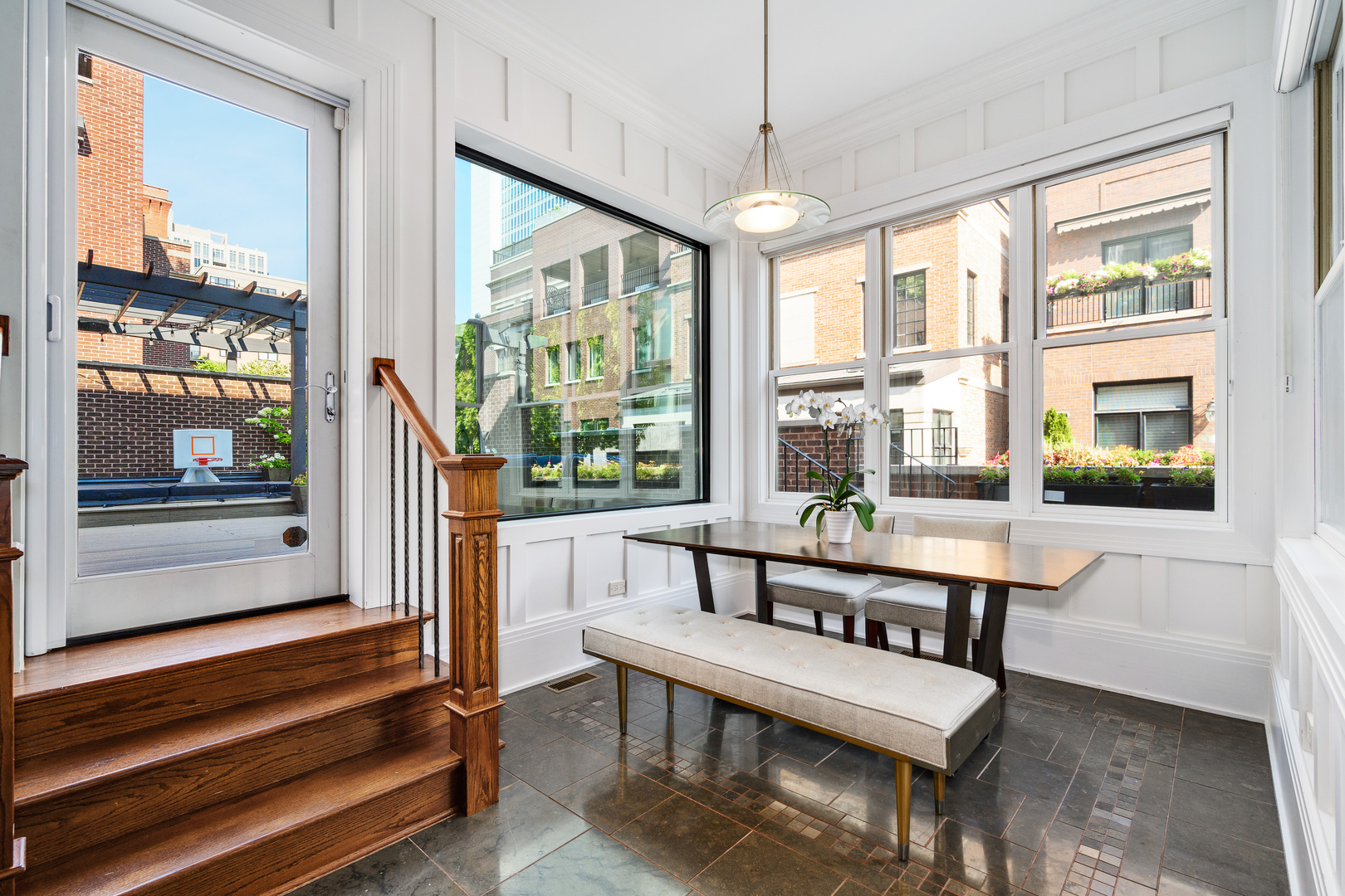 460 W Huron Street