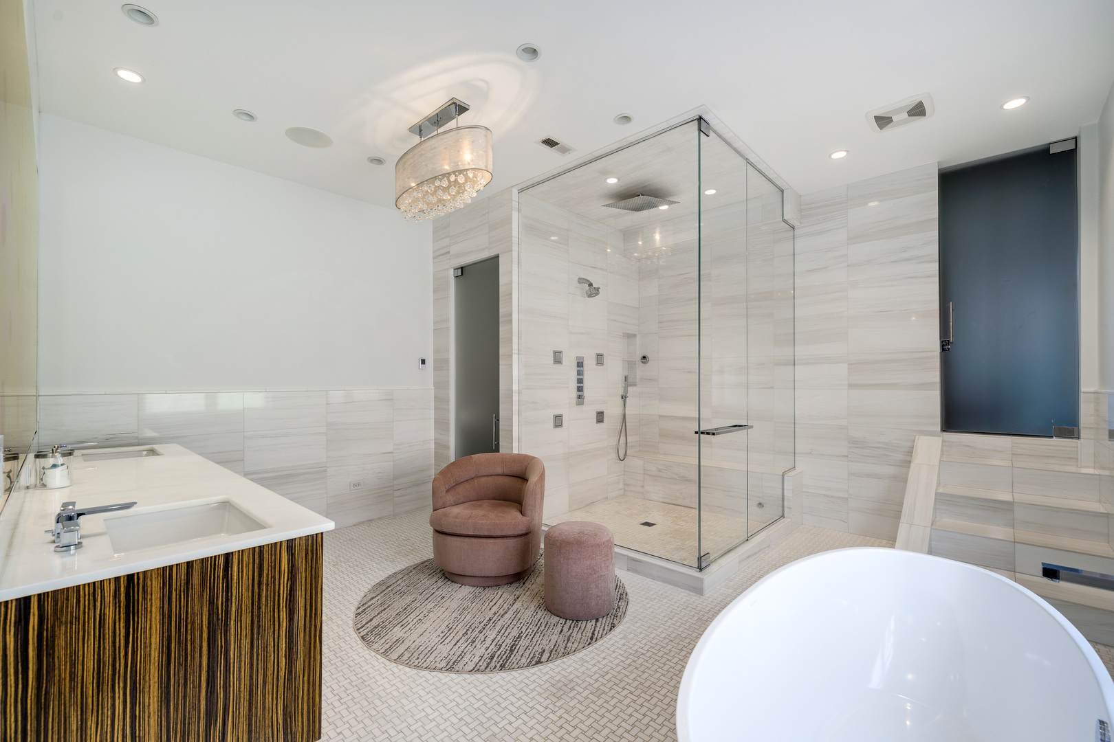 460 W Huron Street