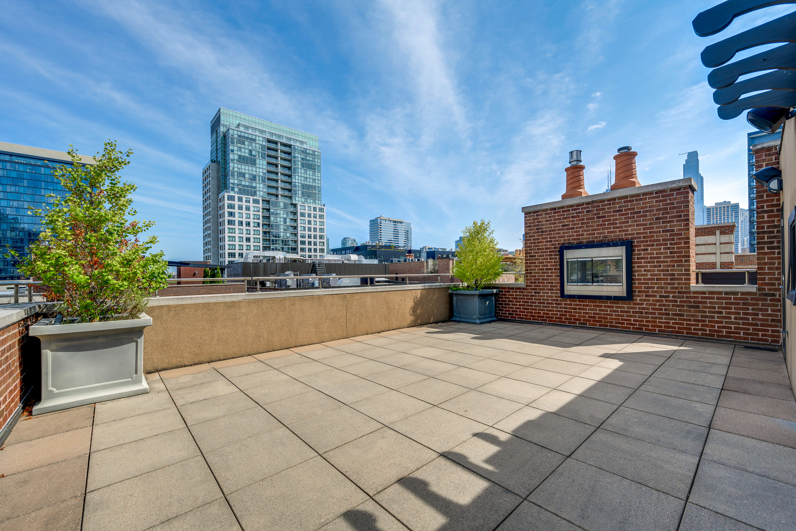 460 W Huron Street