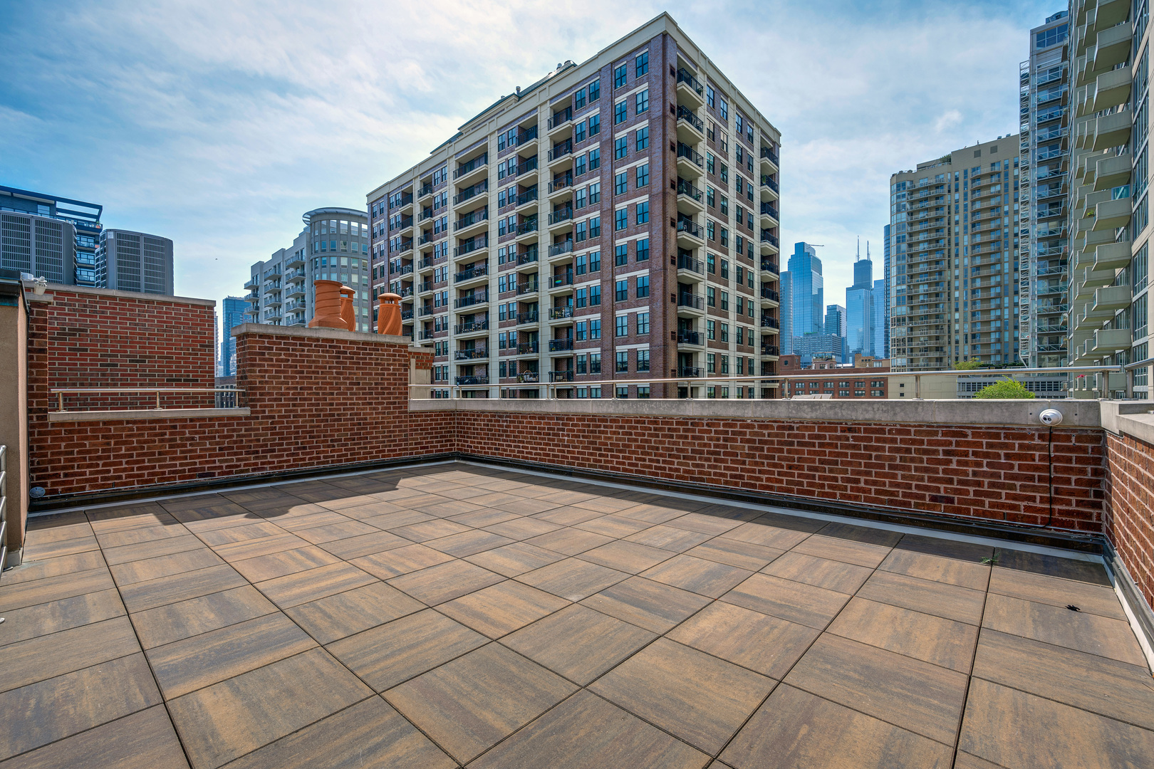 460 W Huron Street