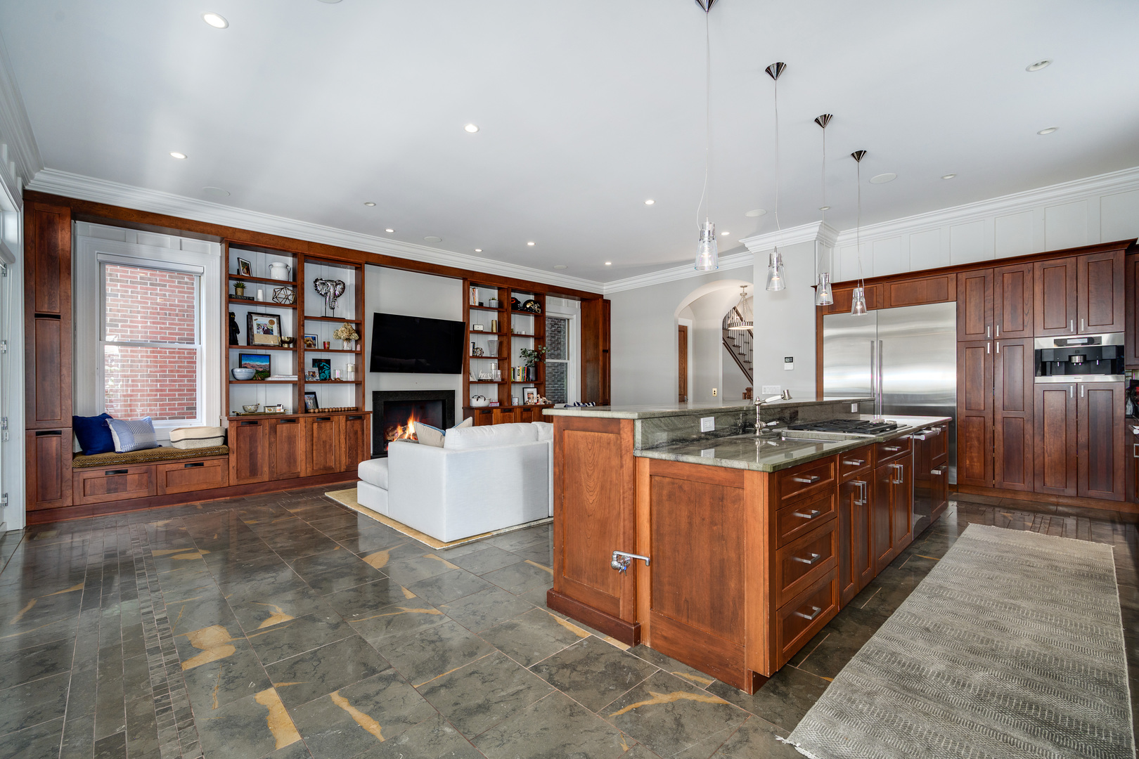 460 W Huron Street