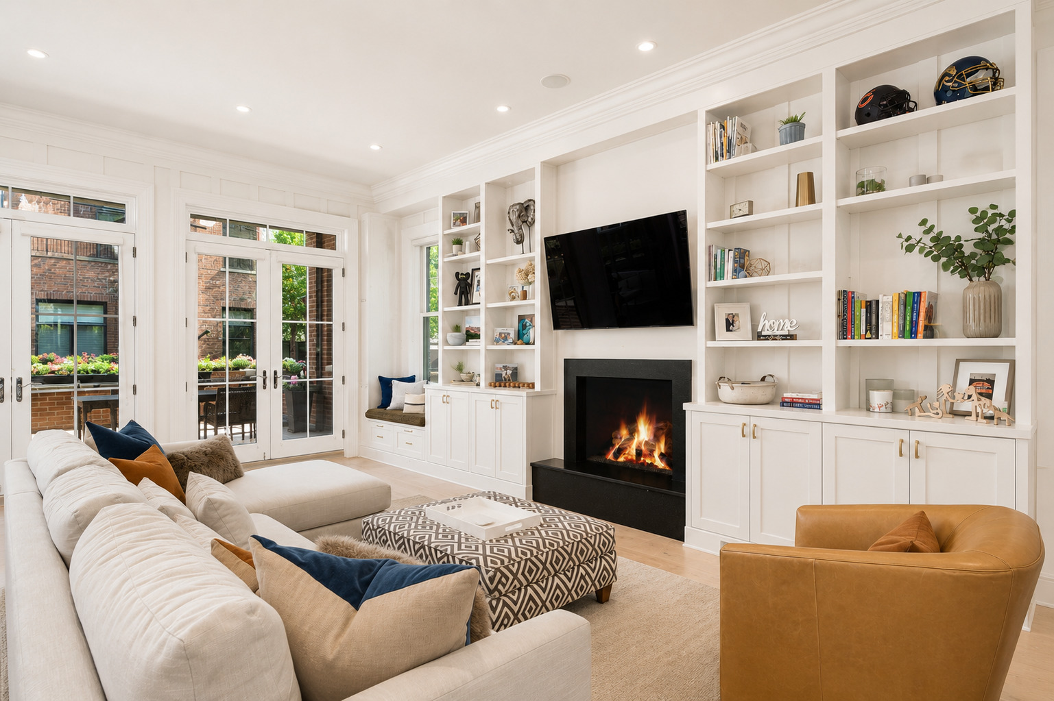 460 W Huron Street