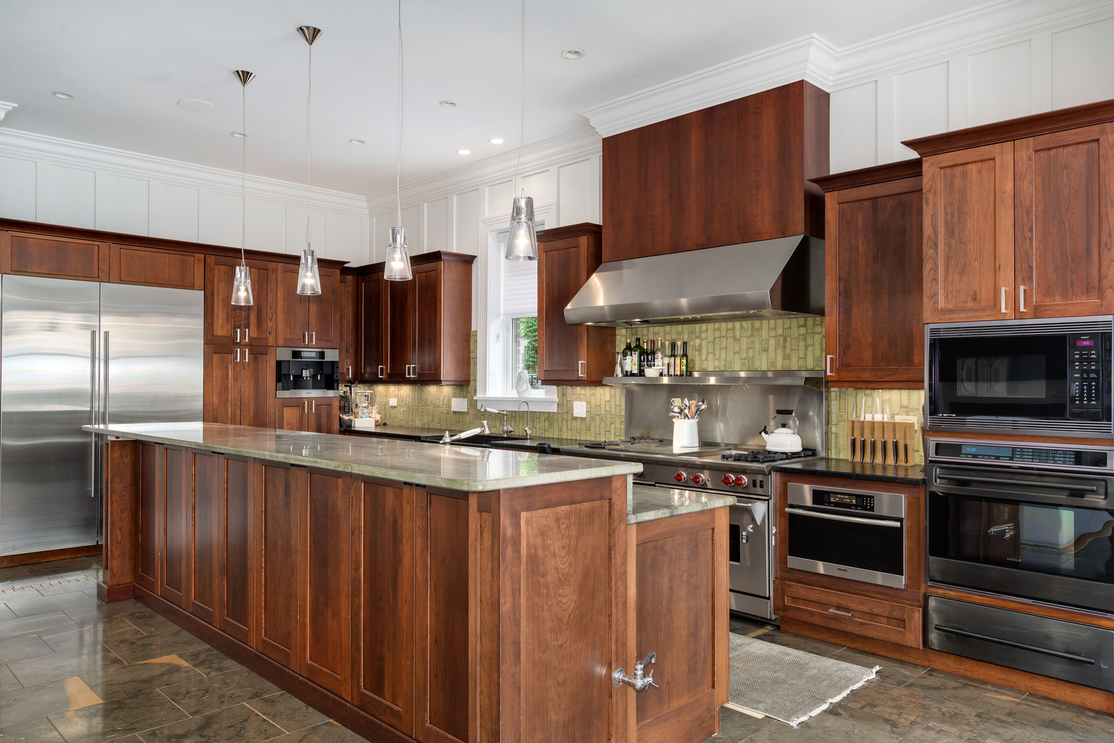 460 W Huron Street