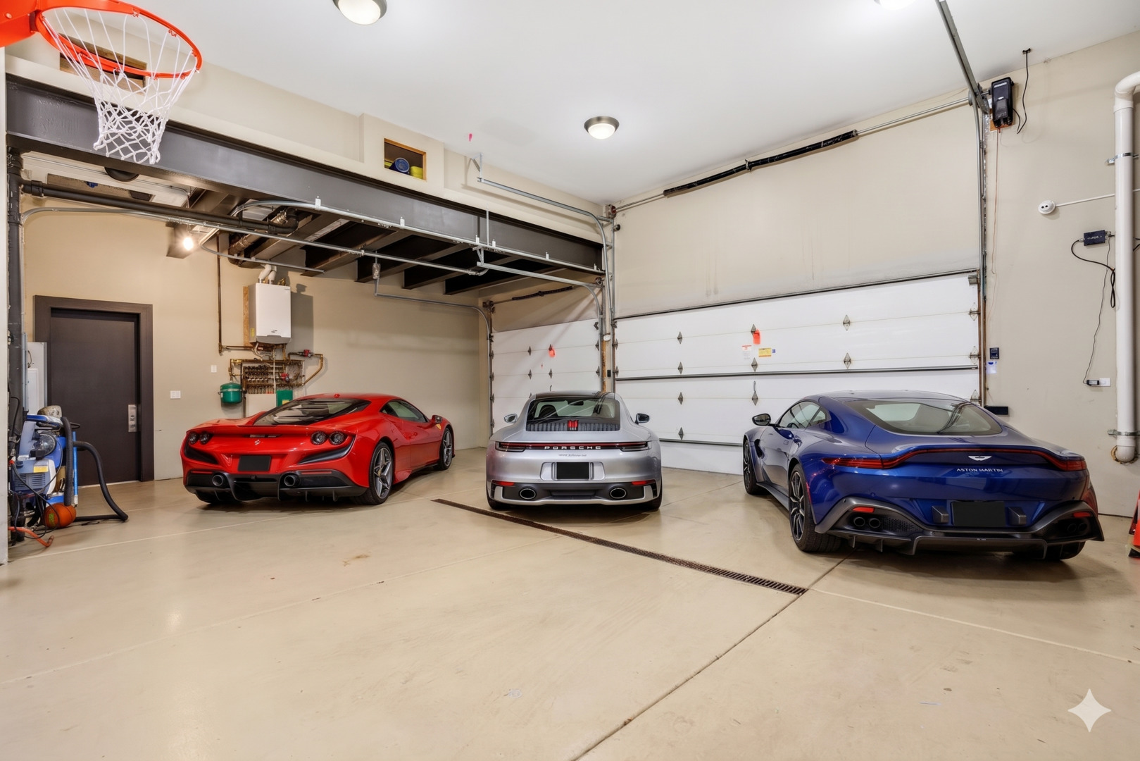 460 W Huron Street