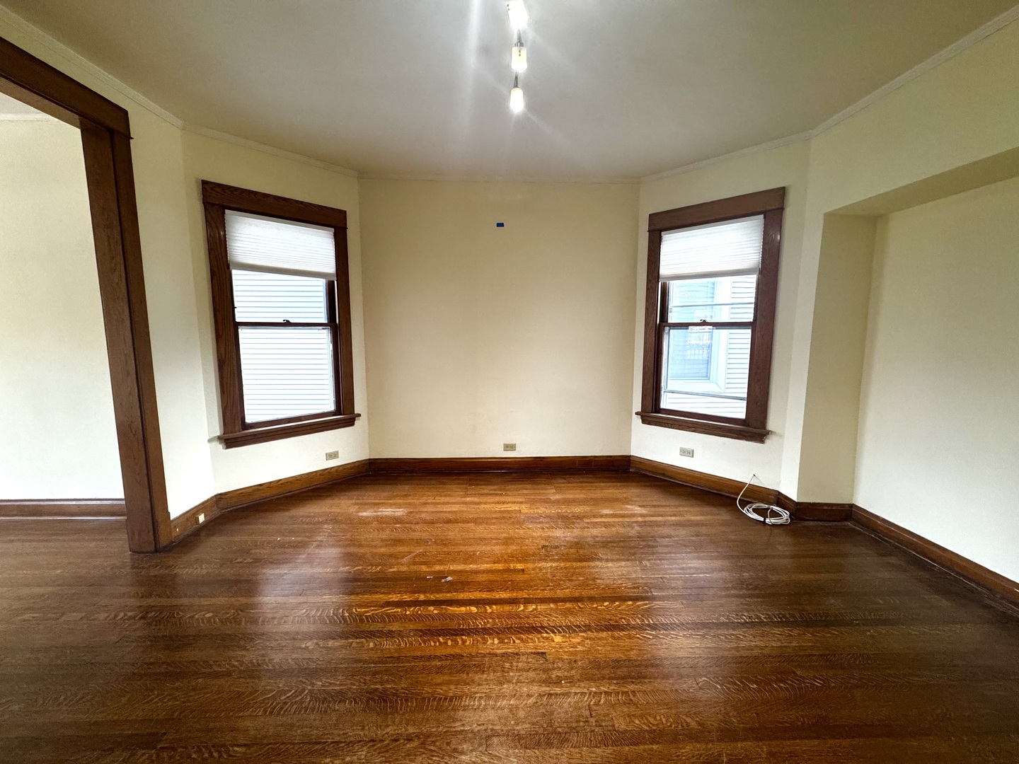 4318 N Albany Avenue Unit: 1