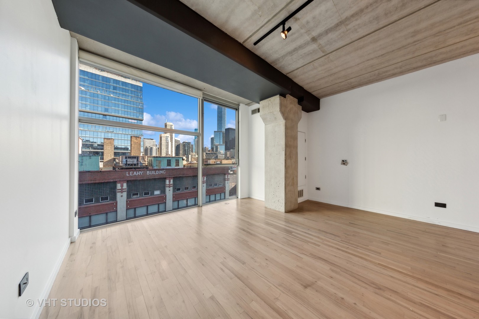 630 N FRANKLIN Street Unit: 810
