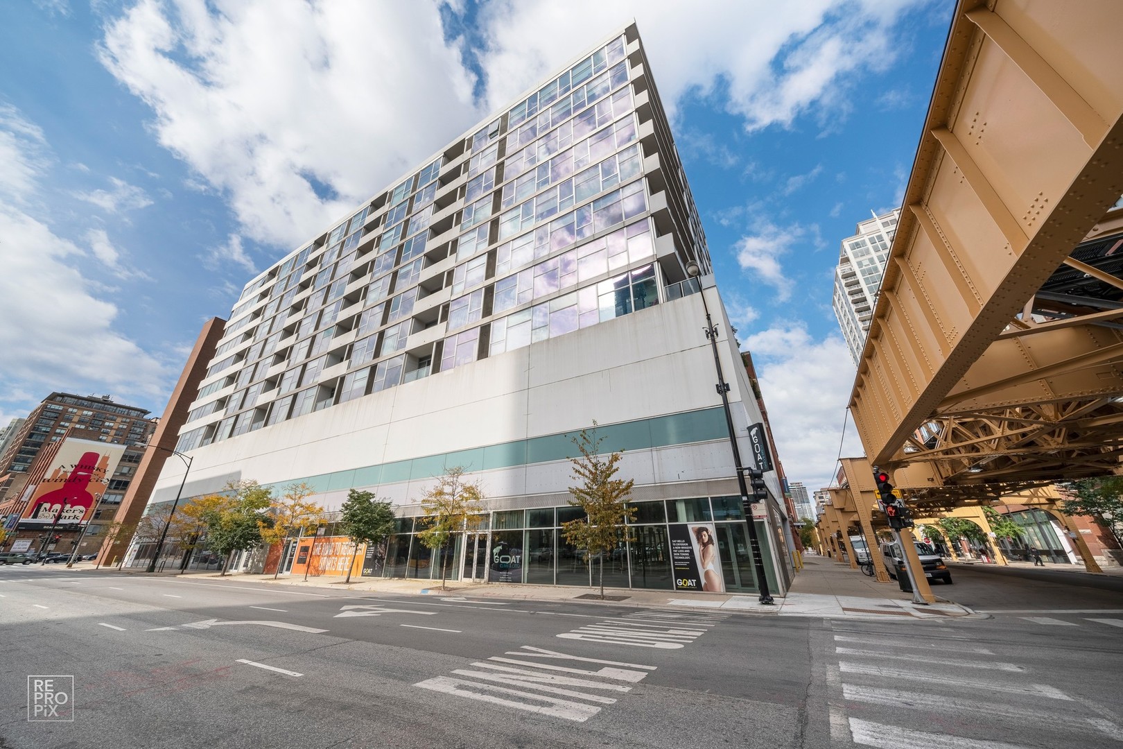 630 N FRANKLIN Street Unit: 810