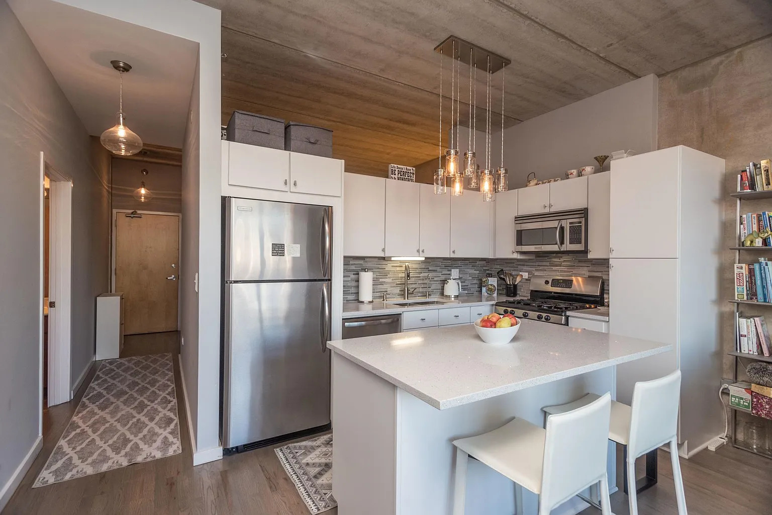 630 N Franklin Street Unit: 718