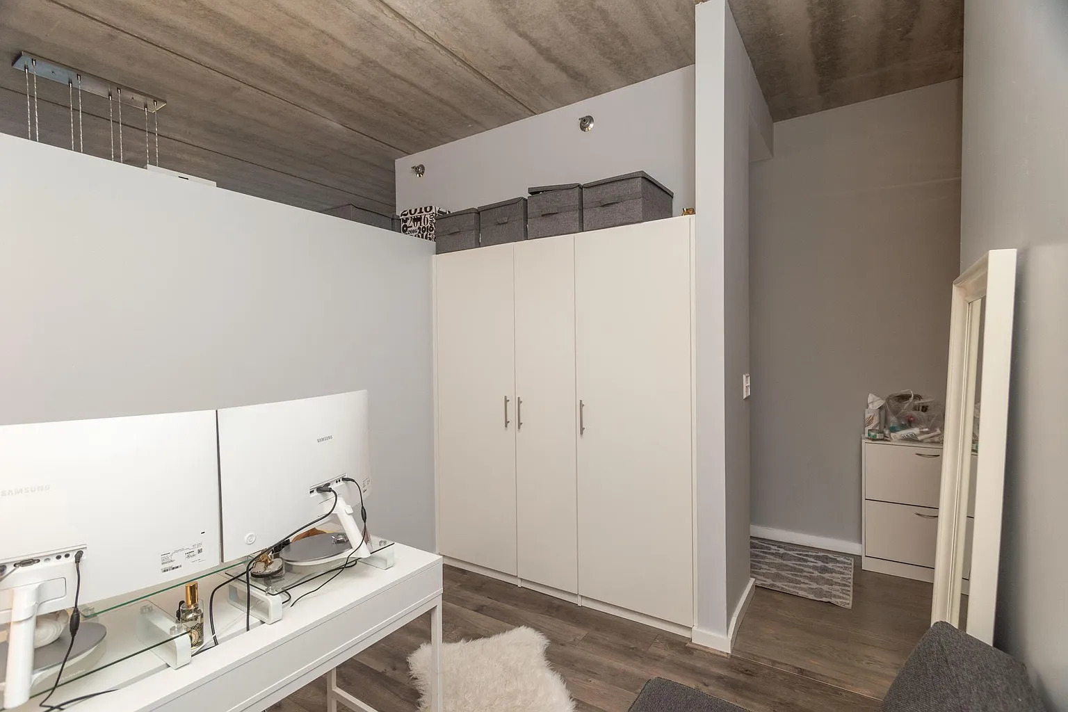 630 N Franklin Street Unit: 718