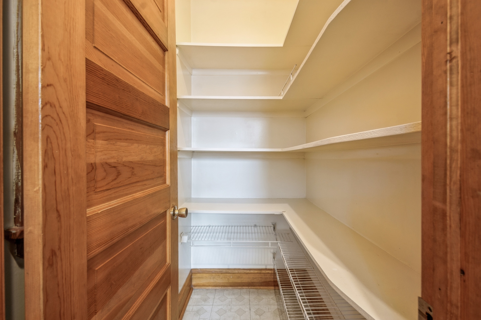 3400 N Keeler Avenue Unit: 2