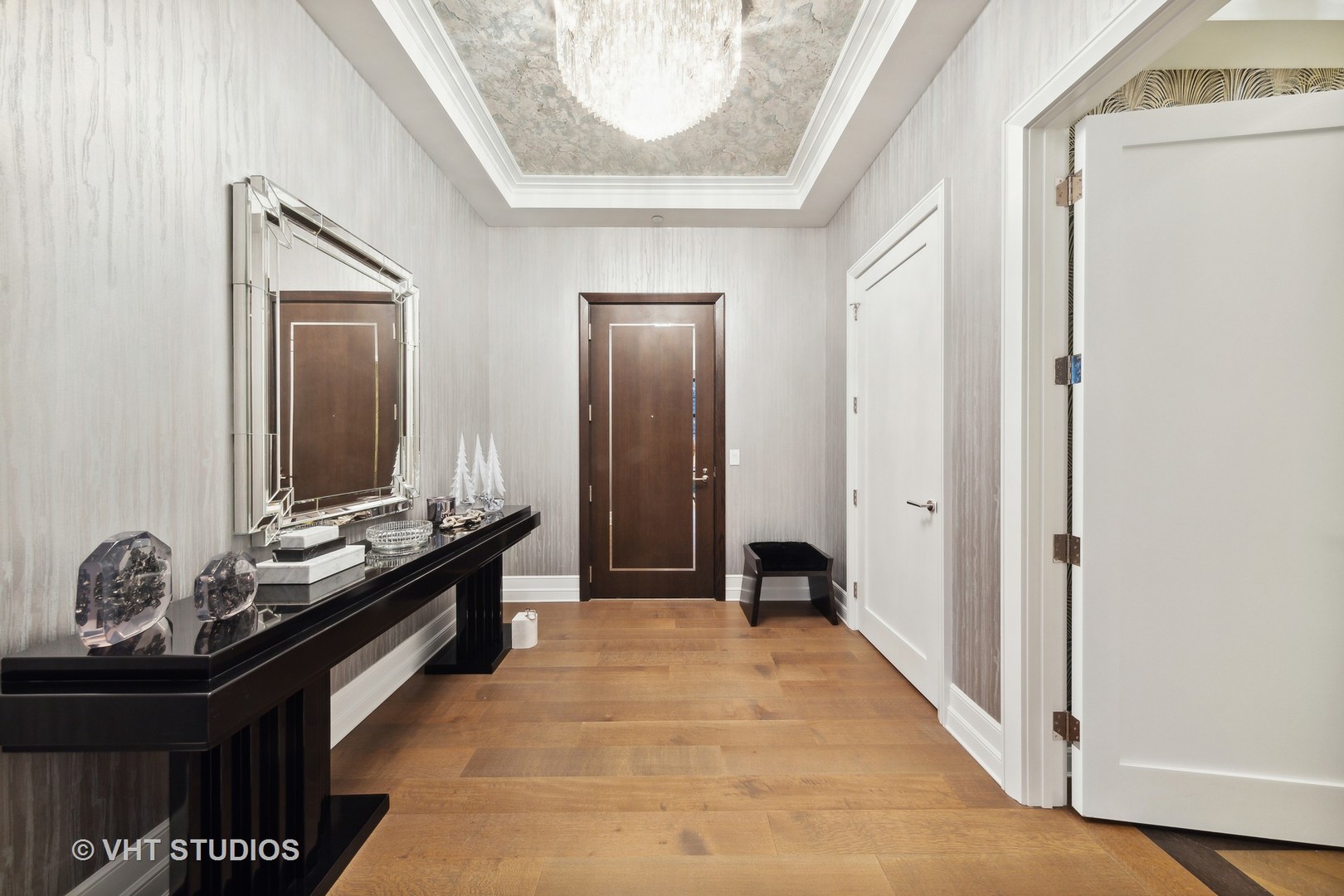 435 N Michigan Avenue Unit: 401