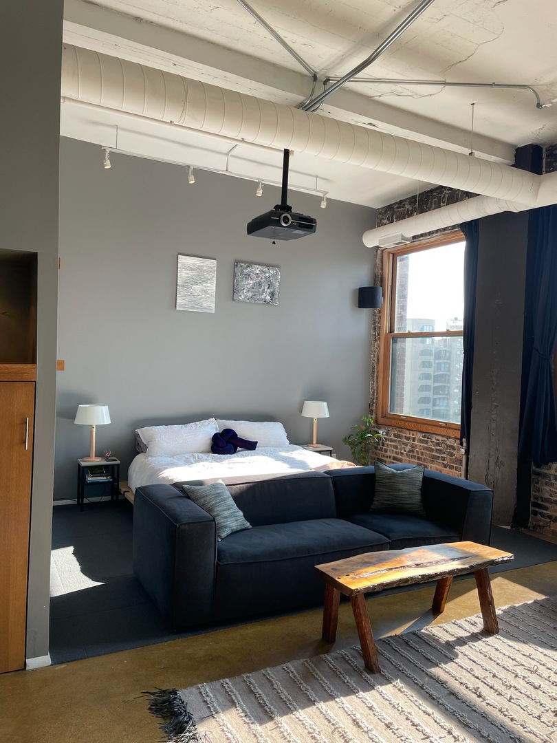 801 S Wells Street Unit: 1003