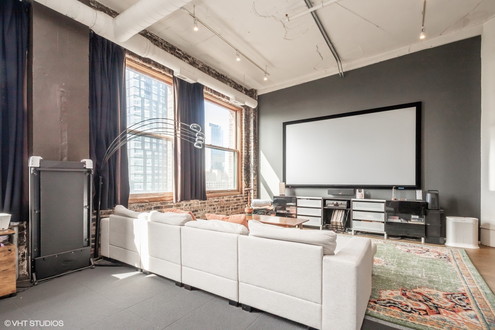 801 S Wells Street Unit: 1003