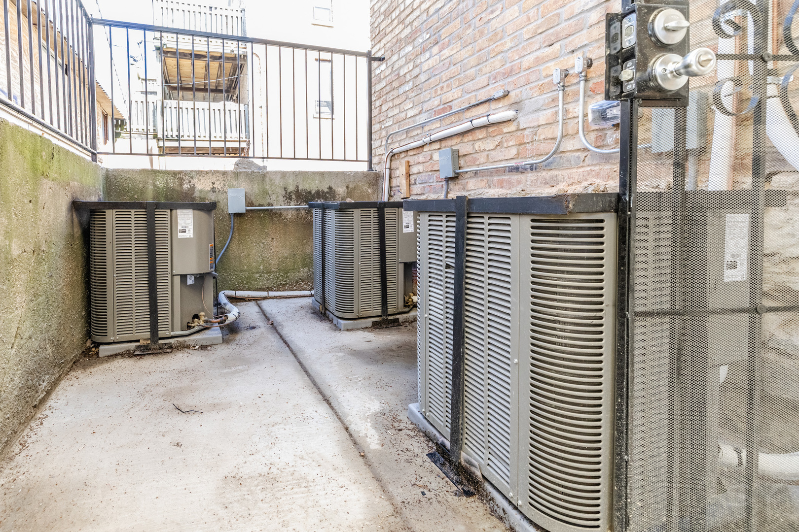 924 S springfield Avenue