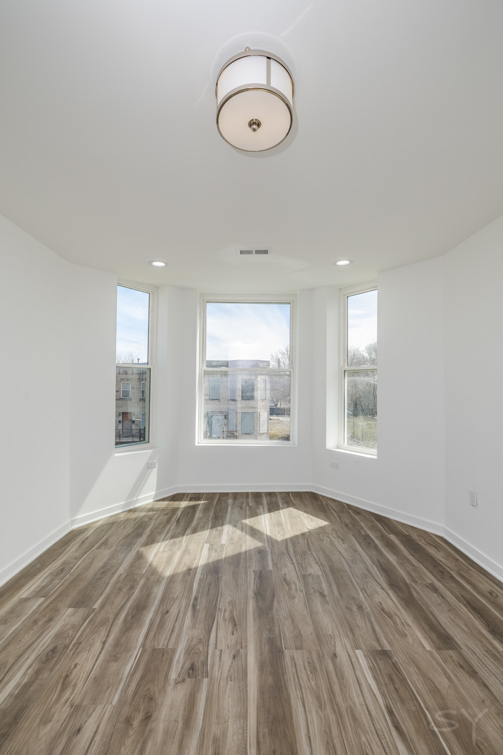 924 S springfield Avenue