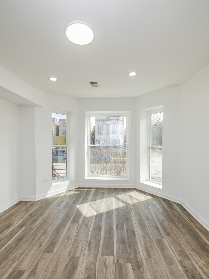 924 S springfield Avenue