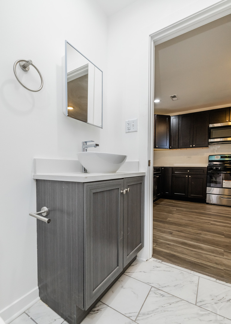 924 S springfield Avenue