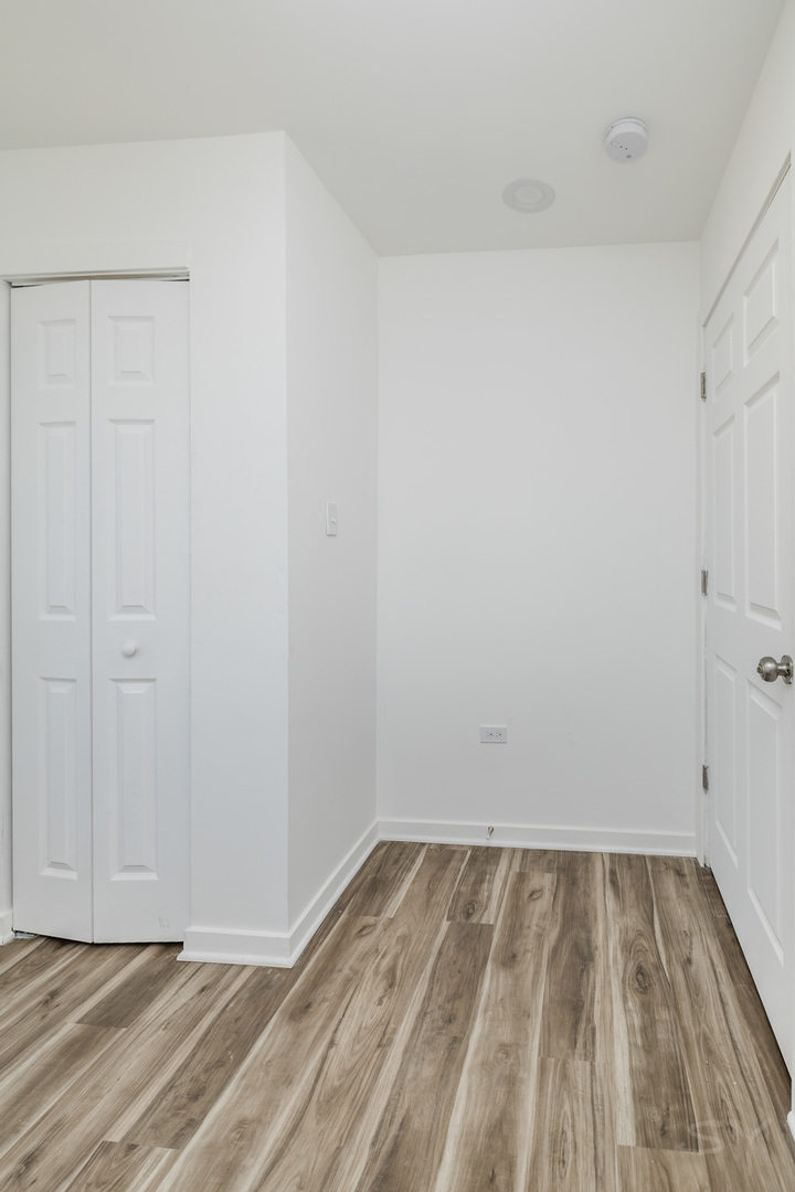 924 S springfield Avenue