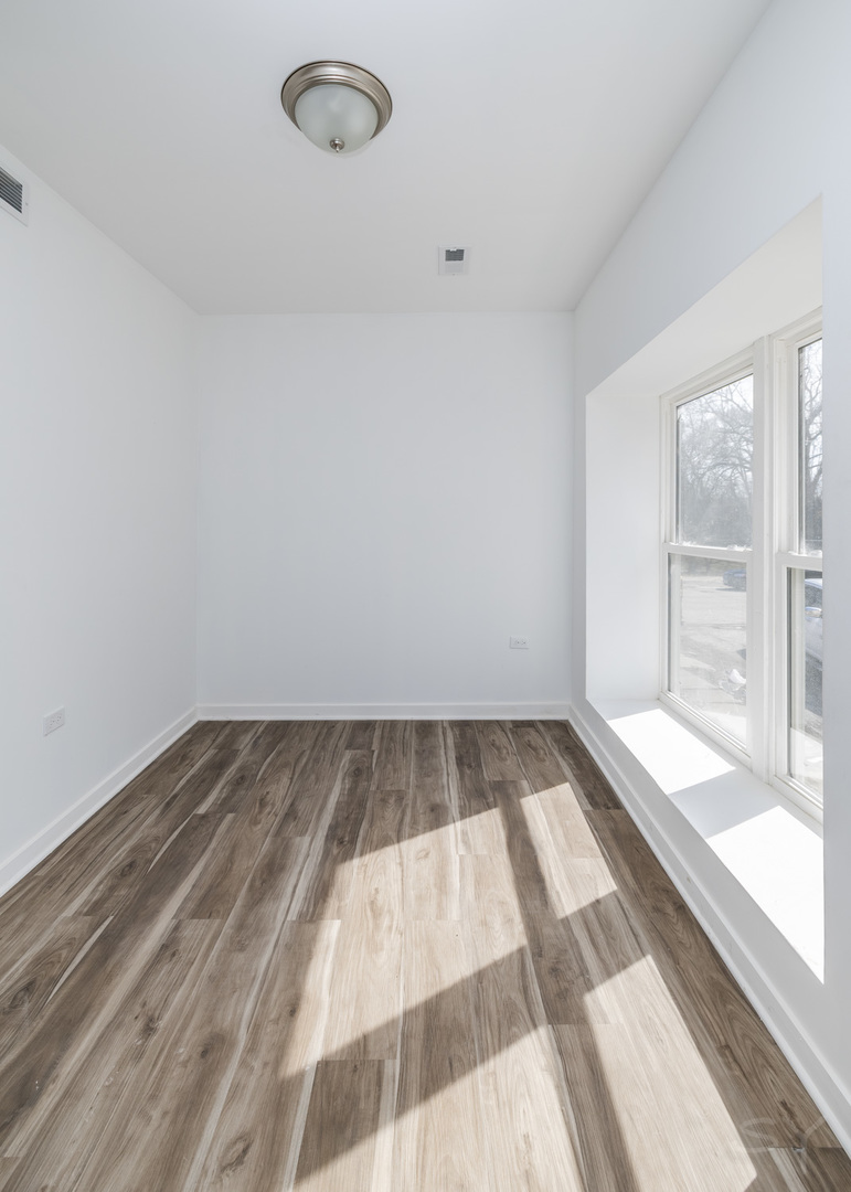 924 S springfield Avenue