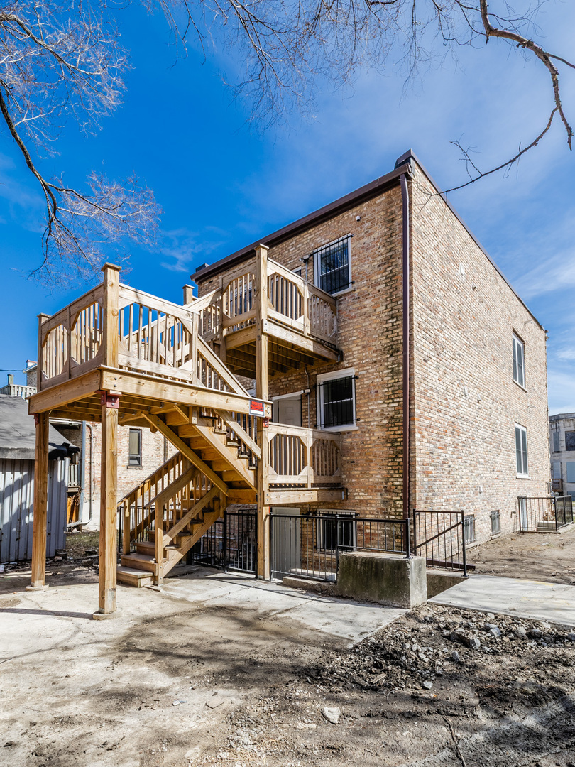 924 S springfield Avenue