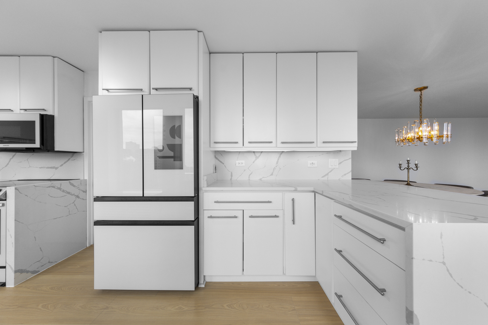 111 E Chestnut Street Unit: 38C