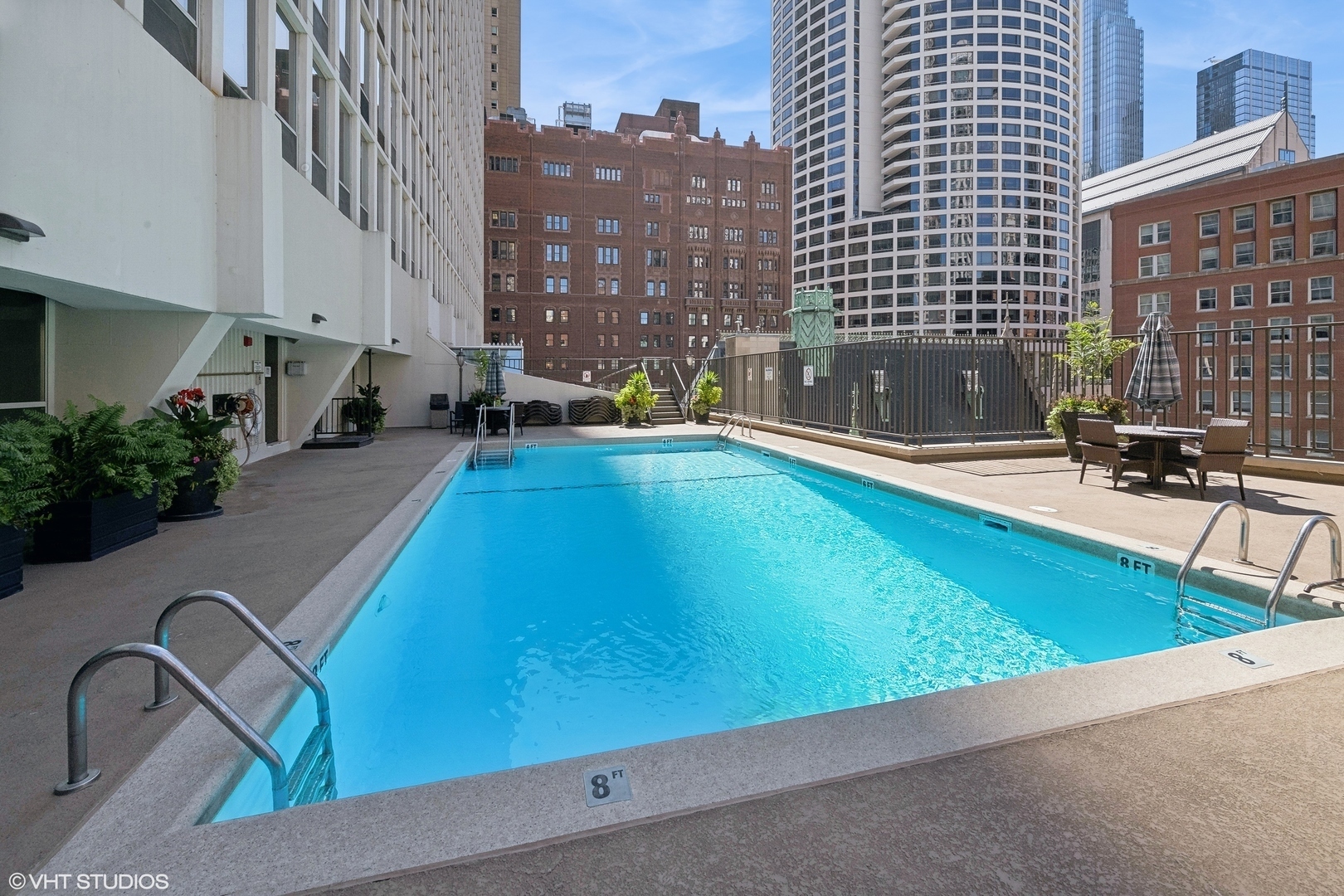 111 E Chestnut Street Unit: 38C