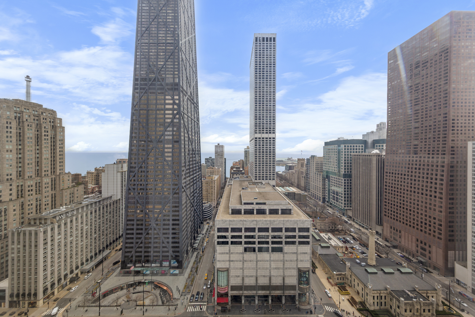 111 E Chestnut Street Unit: 38C