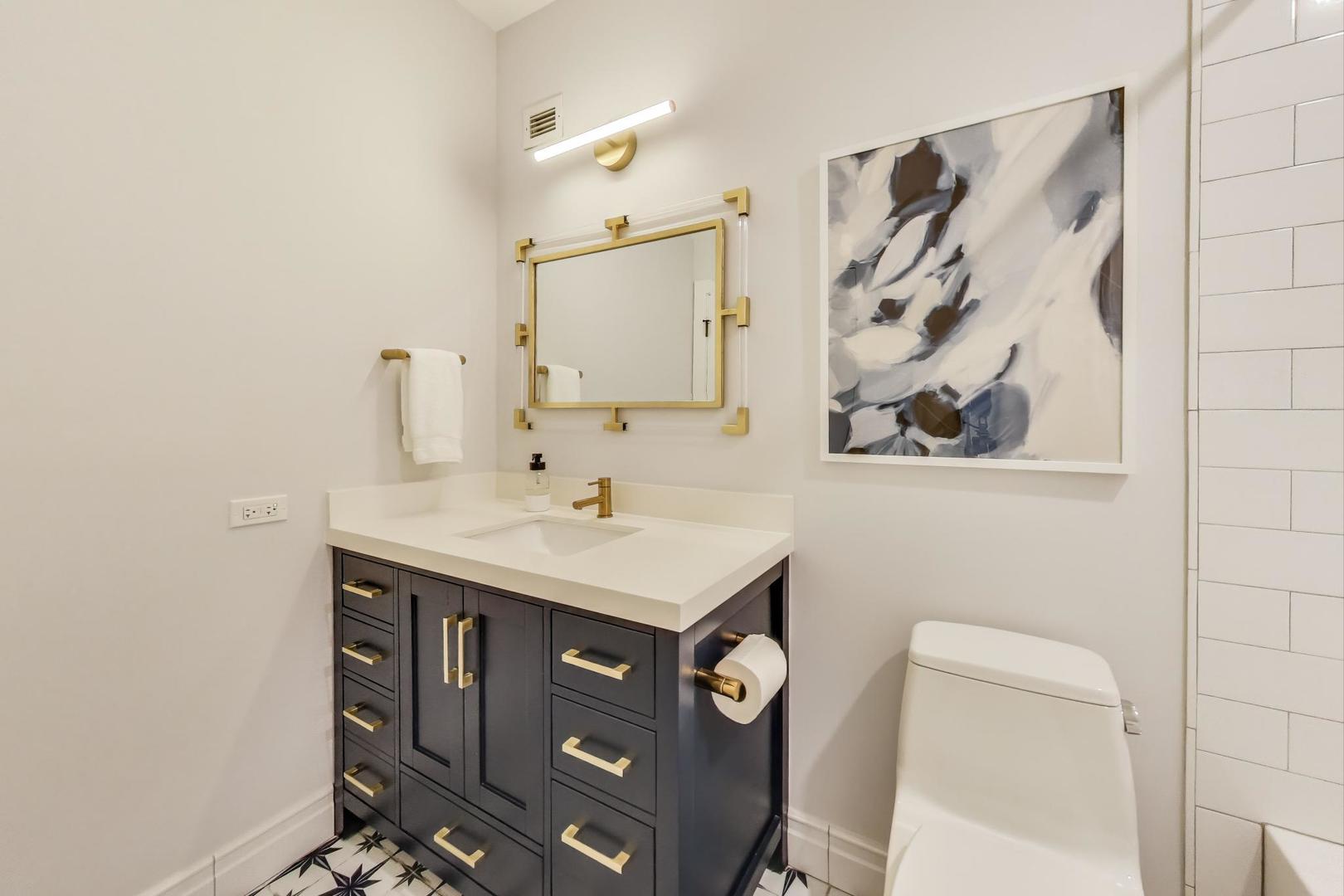 421 W Huron Street Unit: 504