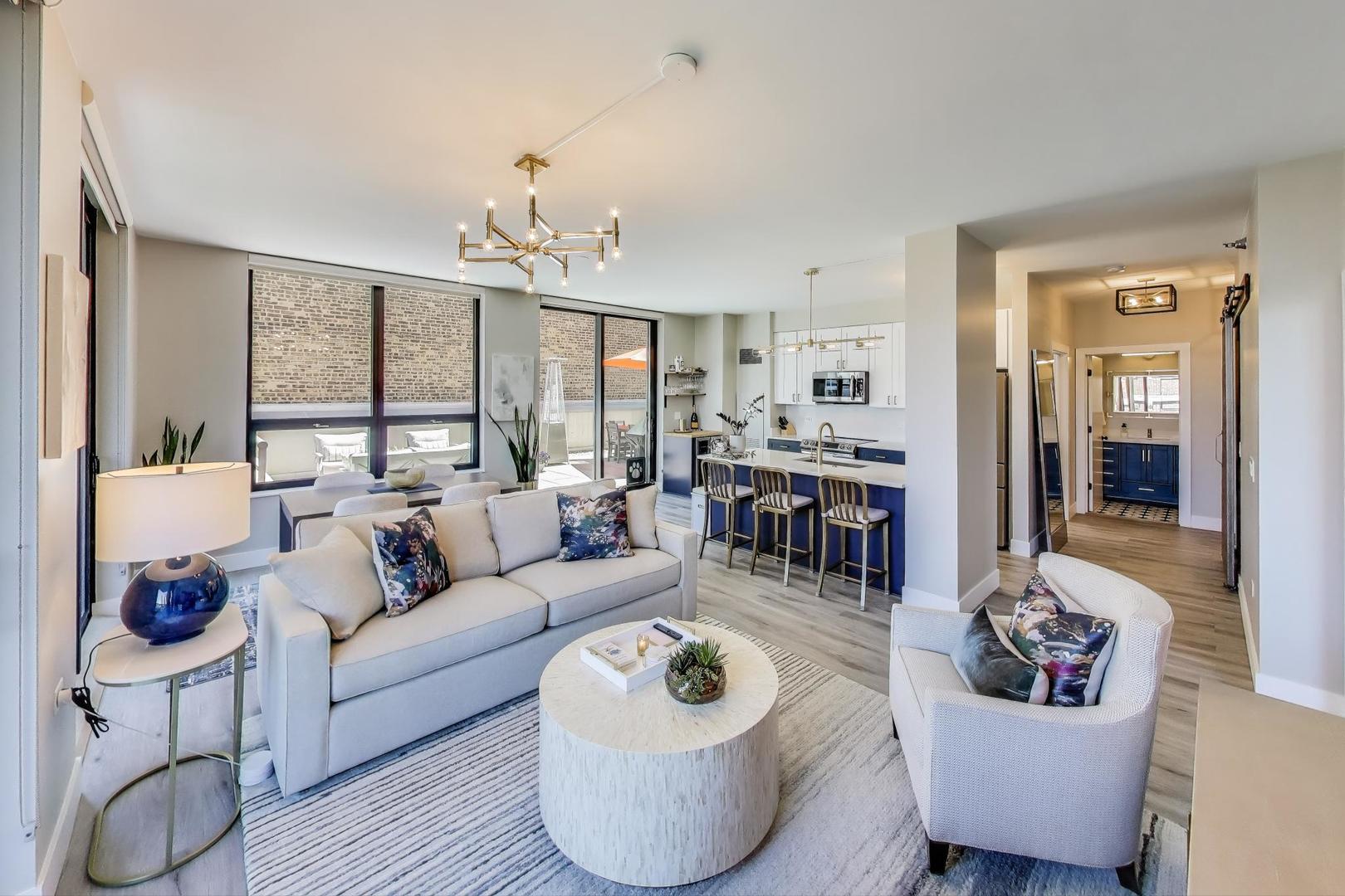 421 W Huron Street Unit: 504