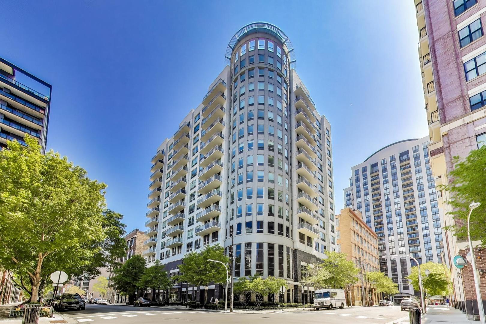 421 W Huron Street Unit: 504