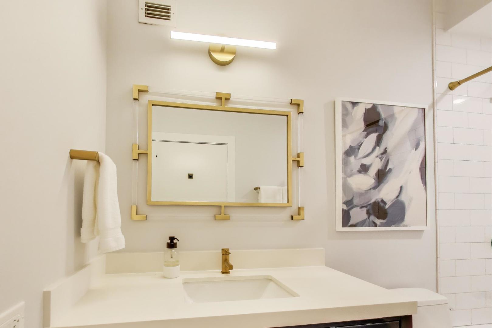 421 W Huron Street Unit: 504