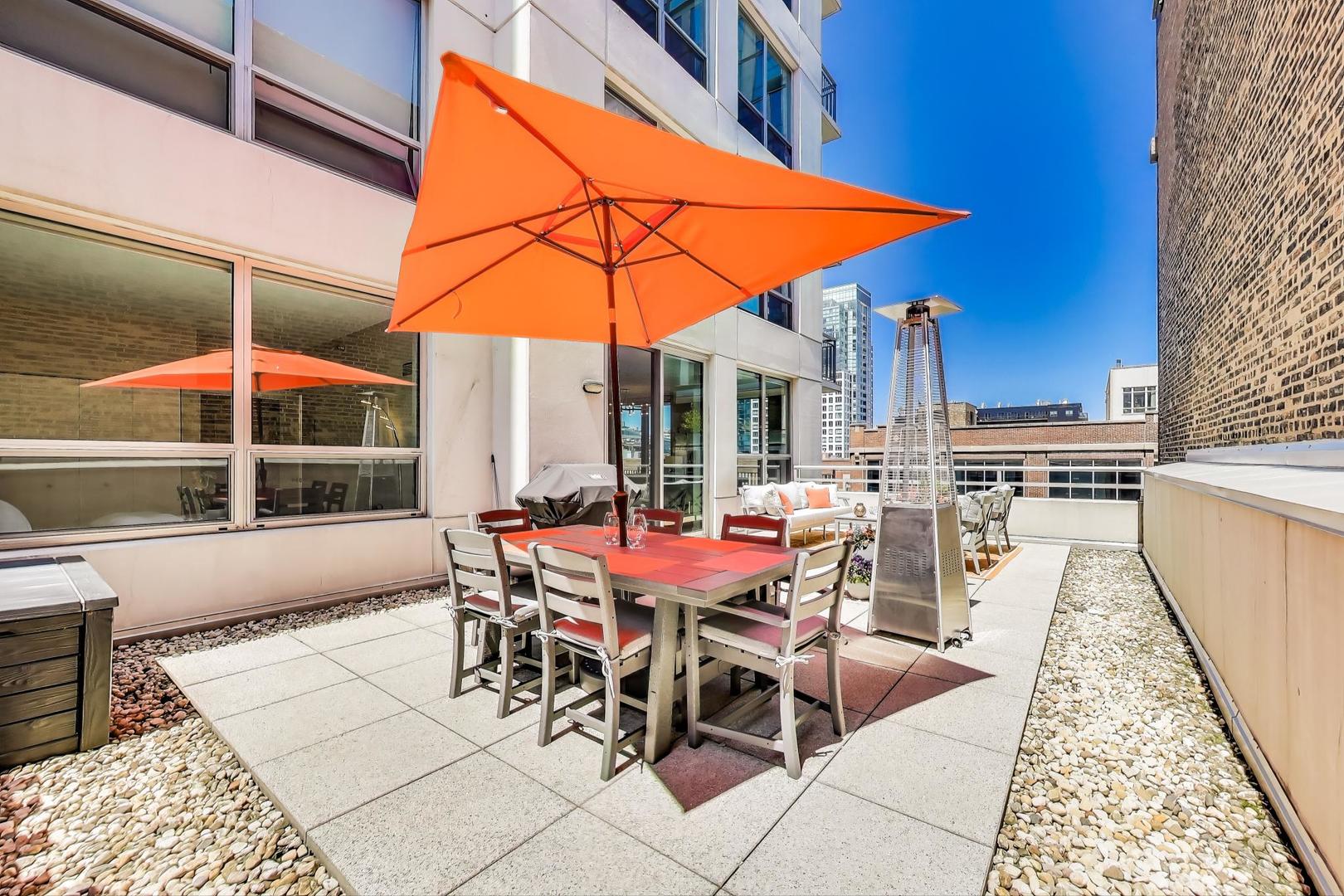421 W Huron Street Unit: 504