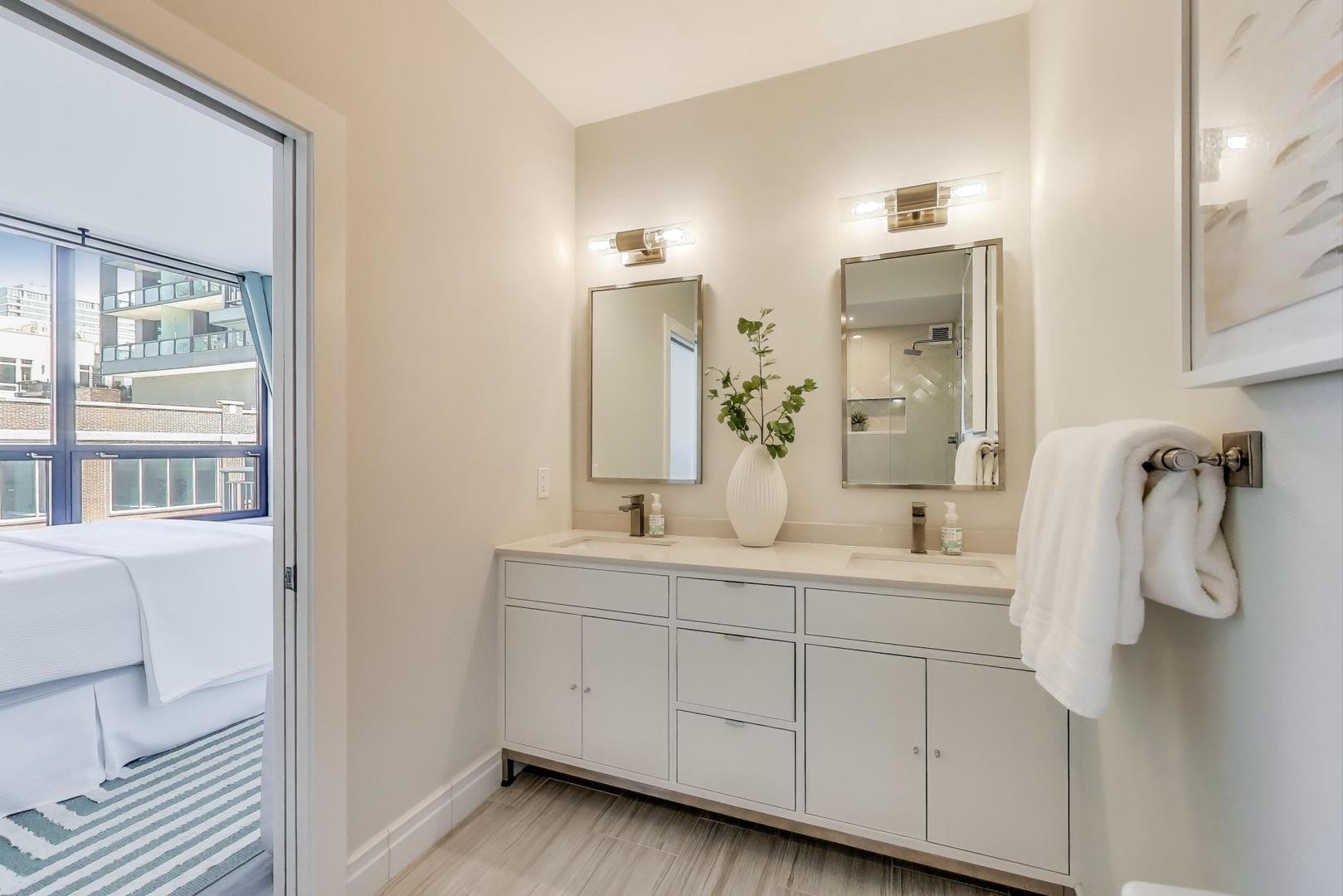 421 W Huron Street Unit: 504