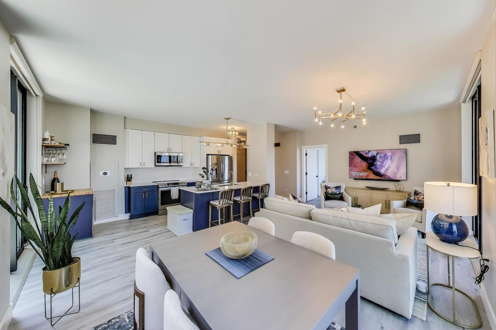 421 W Huron Street Unit: 504
