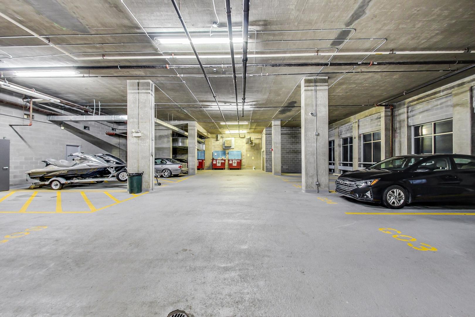 421 W Huron Street Unit: 504