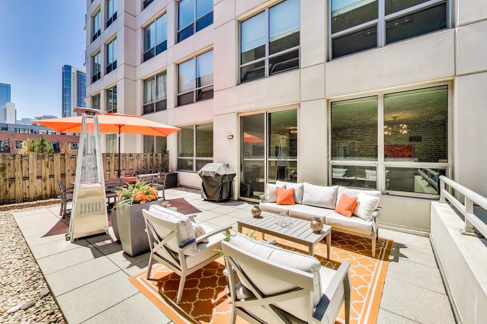 421 W Huron Street Unit: 504