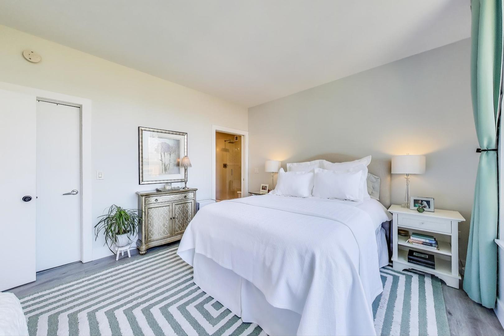421 W Huron Street Unit: 504