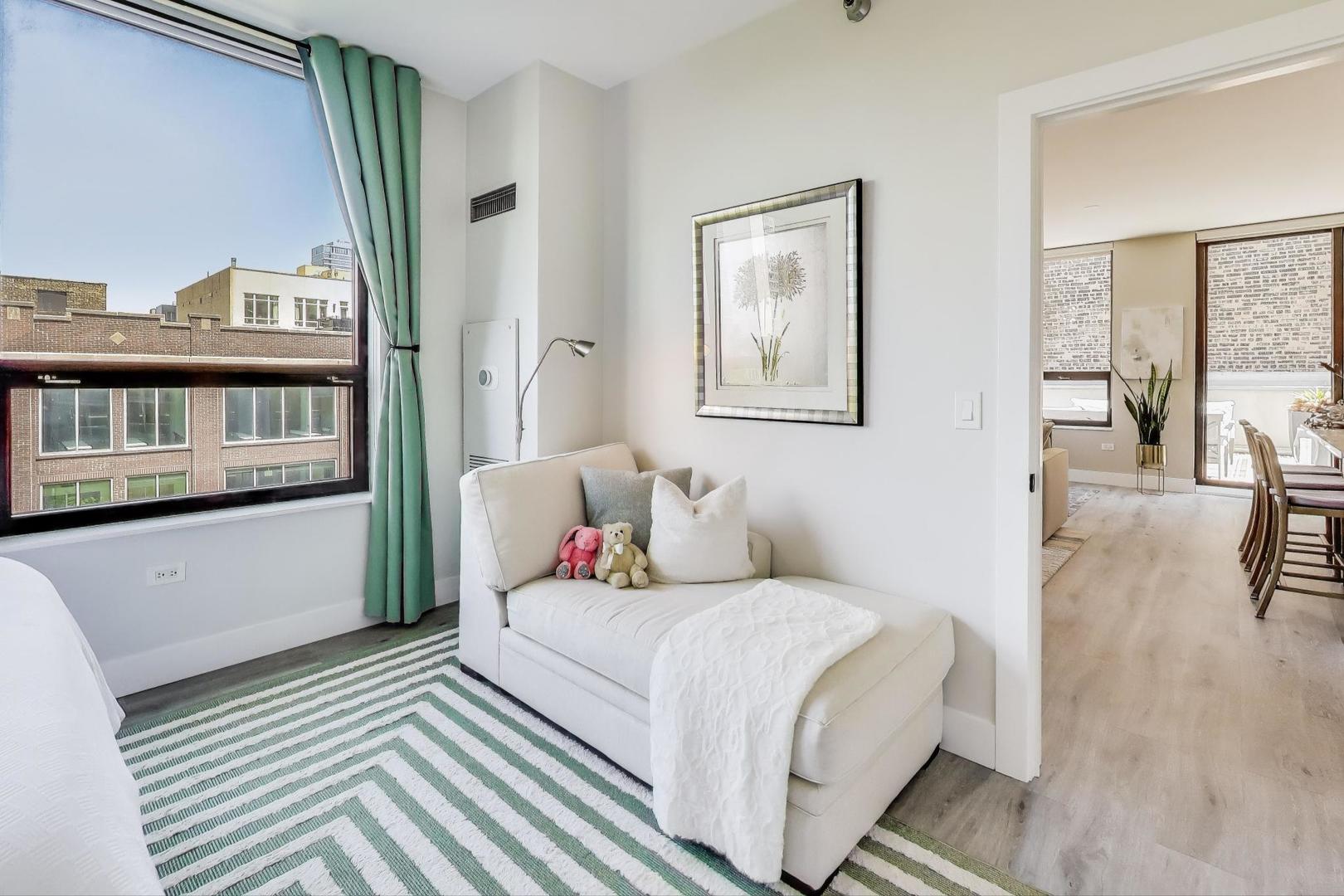 421 W Huron Street Unit: 504