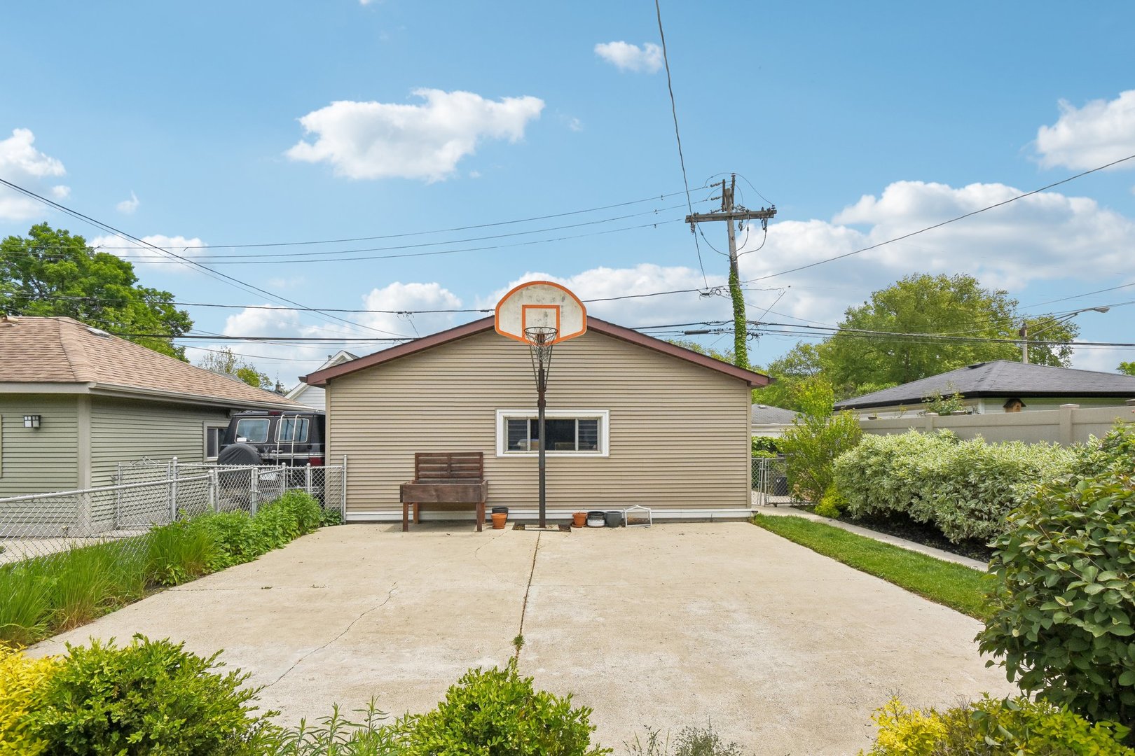 704 N Ridgeland Avenue