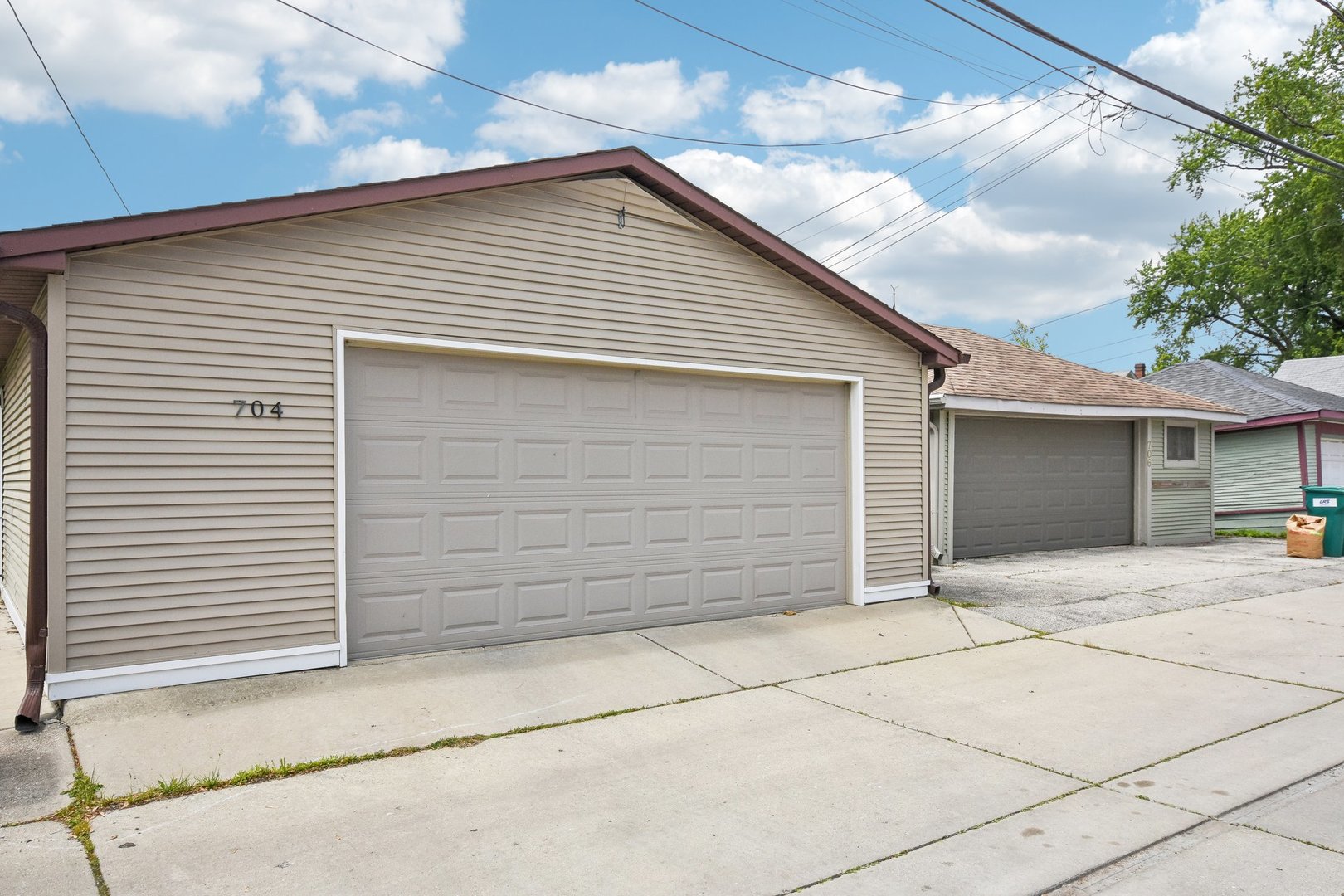 704 N Ridgeland Avenue