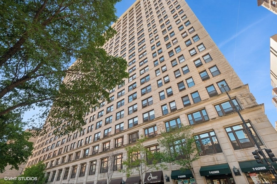 600 S Dearborn Street Unit: 1704