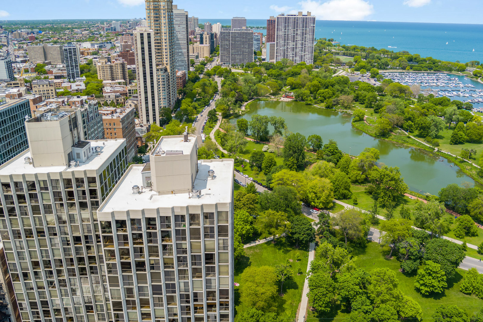 345 W Fullerton Parkway Unit: 402
