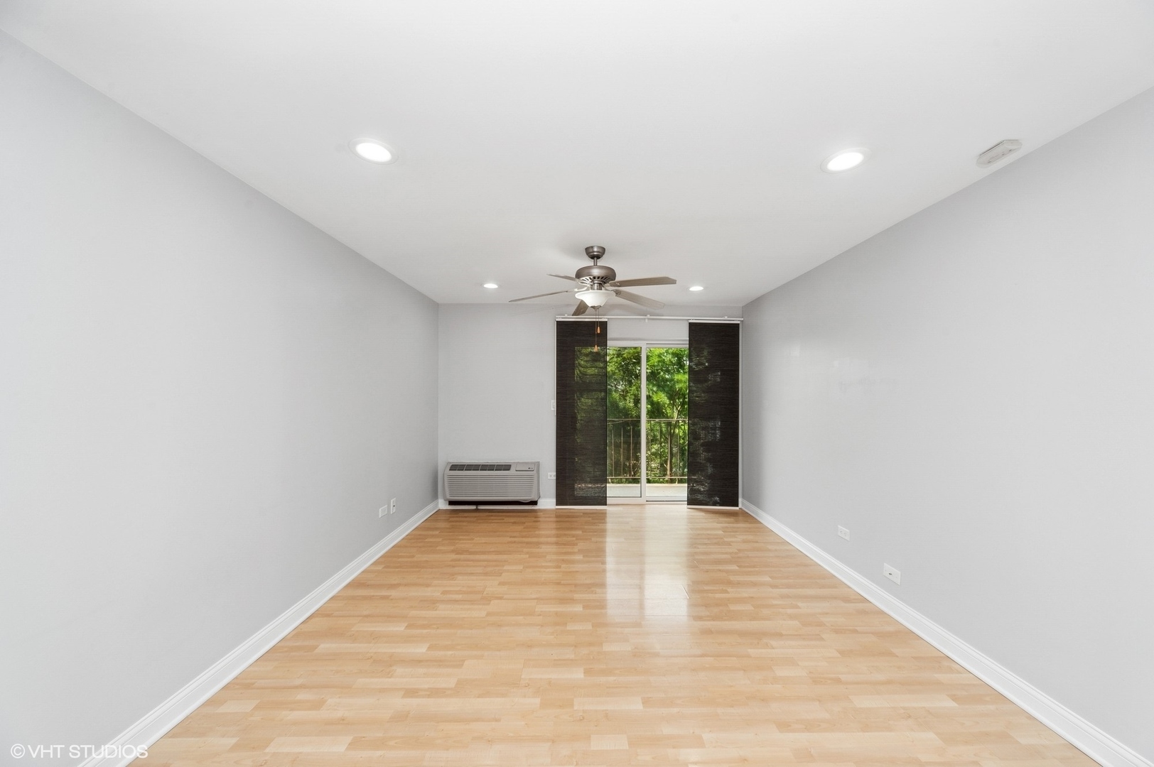 5600 ASTOR Lane Unit: 301
