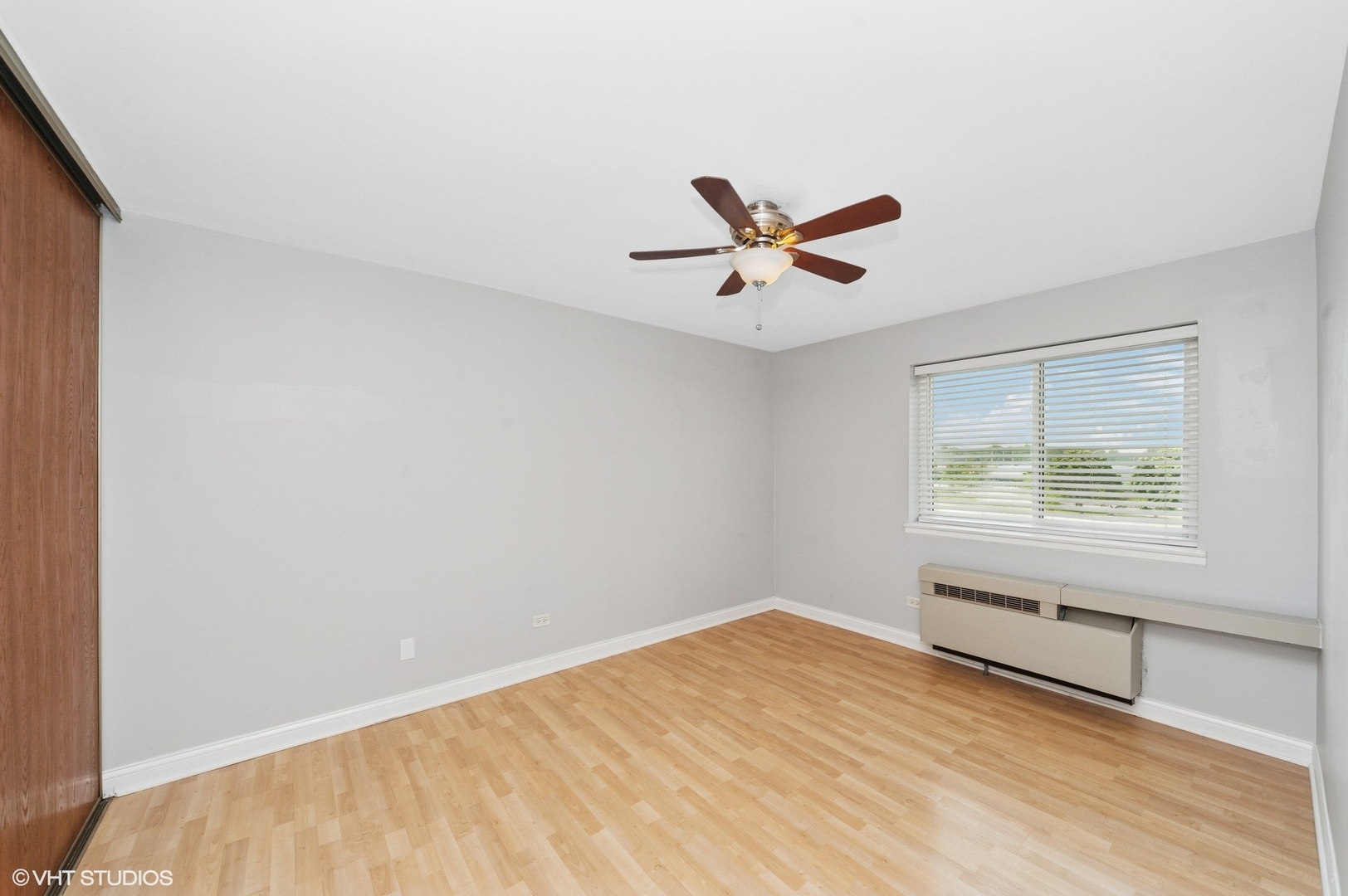 5600 ASTOR Lane Unit: 301